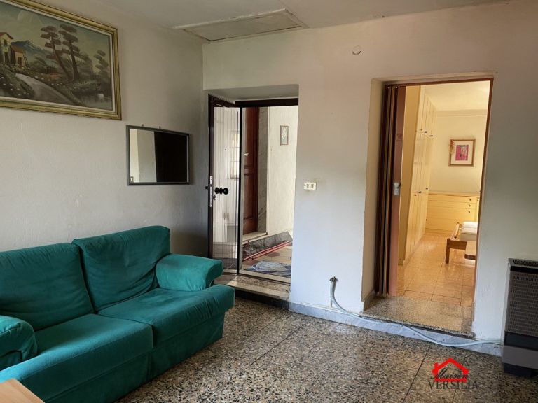 Appartamento trilocale 45 m<sup>2</sup>, Carrara, Massa-Carrara